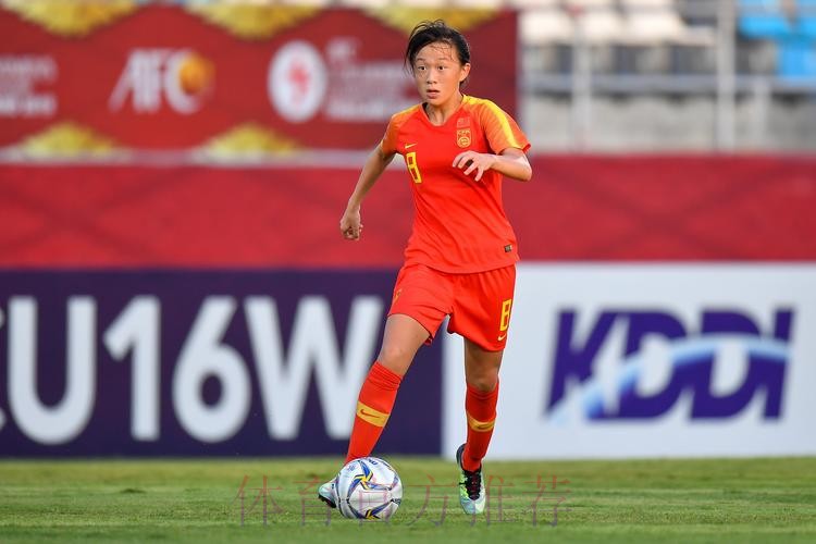 新京报：女足未来之星邹梦瑶：想代表中国队站上最高领奖台